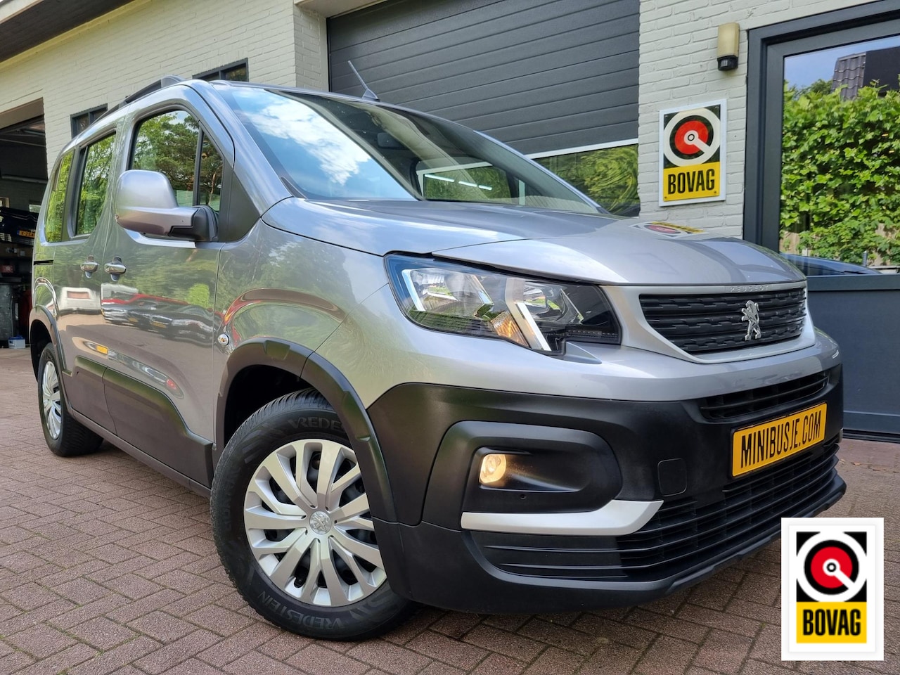 Peugeot Rifter - 1.2 Puretech NAVI / CRUISE / PDC - AutoWereld.nl