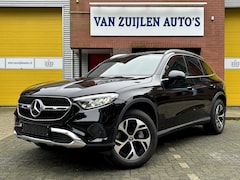 Mercedes-Benz GLC-klasse - 300e 4M Panorama Trekhaak Memory Camera 18'' Carplay