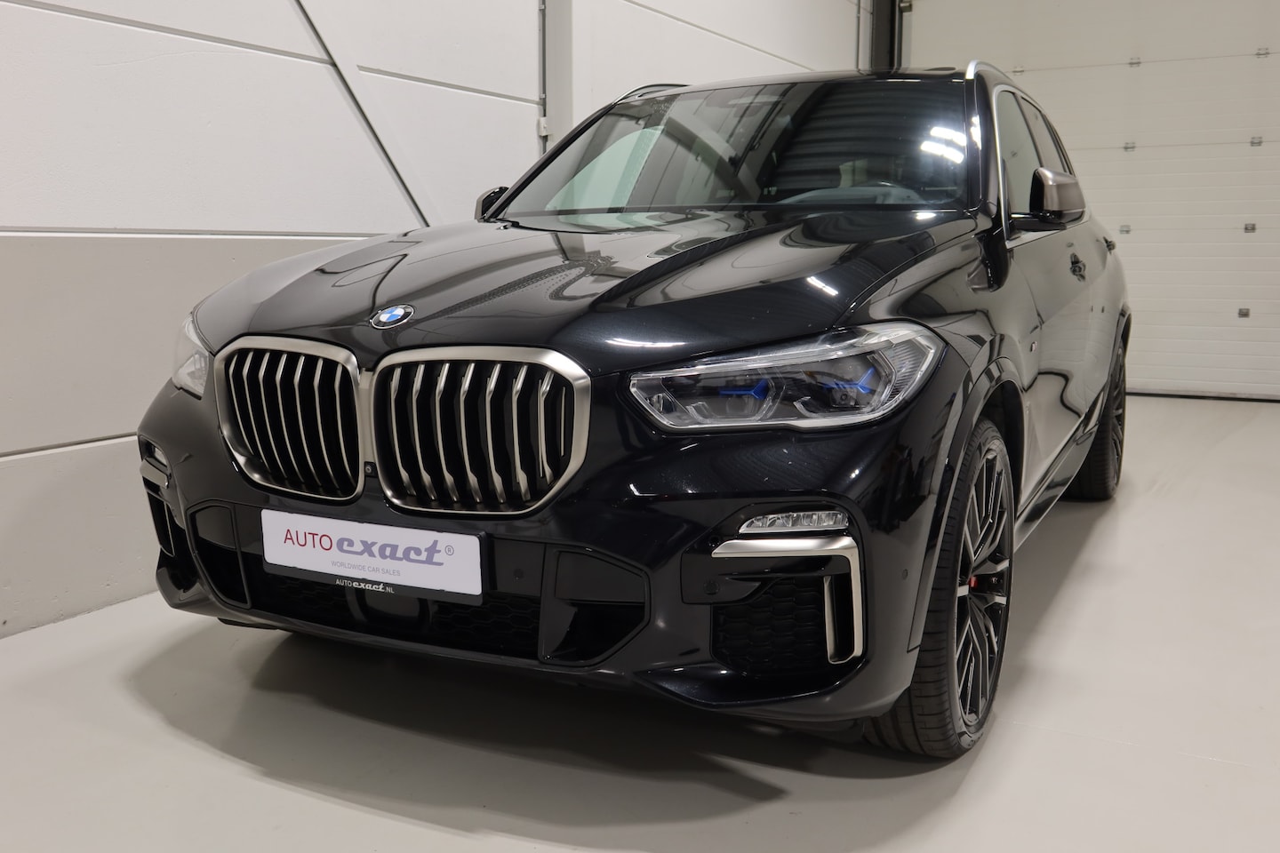 BMW X5 - M50i High Executive Full options eerste eig. Dealer onderhouden - AutoWereld.nl