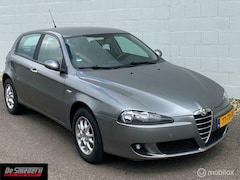 Alfa Romeo 147 - 1.6 T.Spark Blackline II (2007)