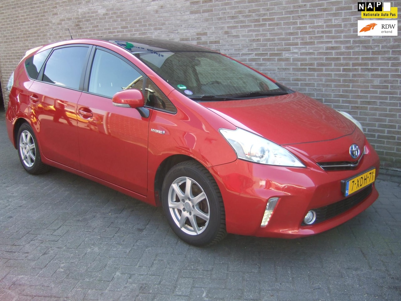 Toyota Prius Wagon - 1.8 Aspiration - Climate & Cruise control - Panoramadak - - AutoWereld.nl