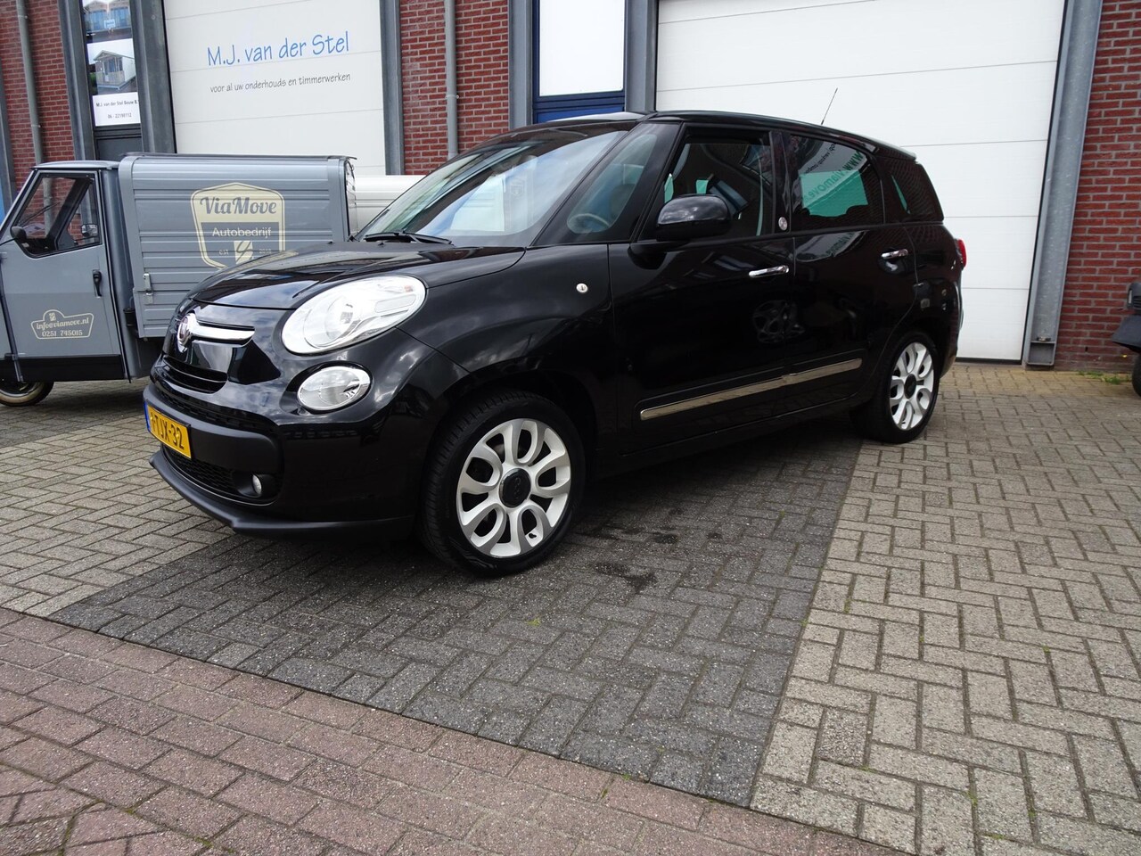 Fiat 500 L Living - 0.9 TwinAir Lounge 7p. Trekhaak l Clima l PDC - AutoWereld.nl