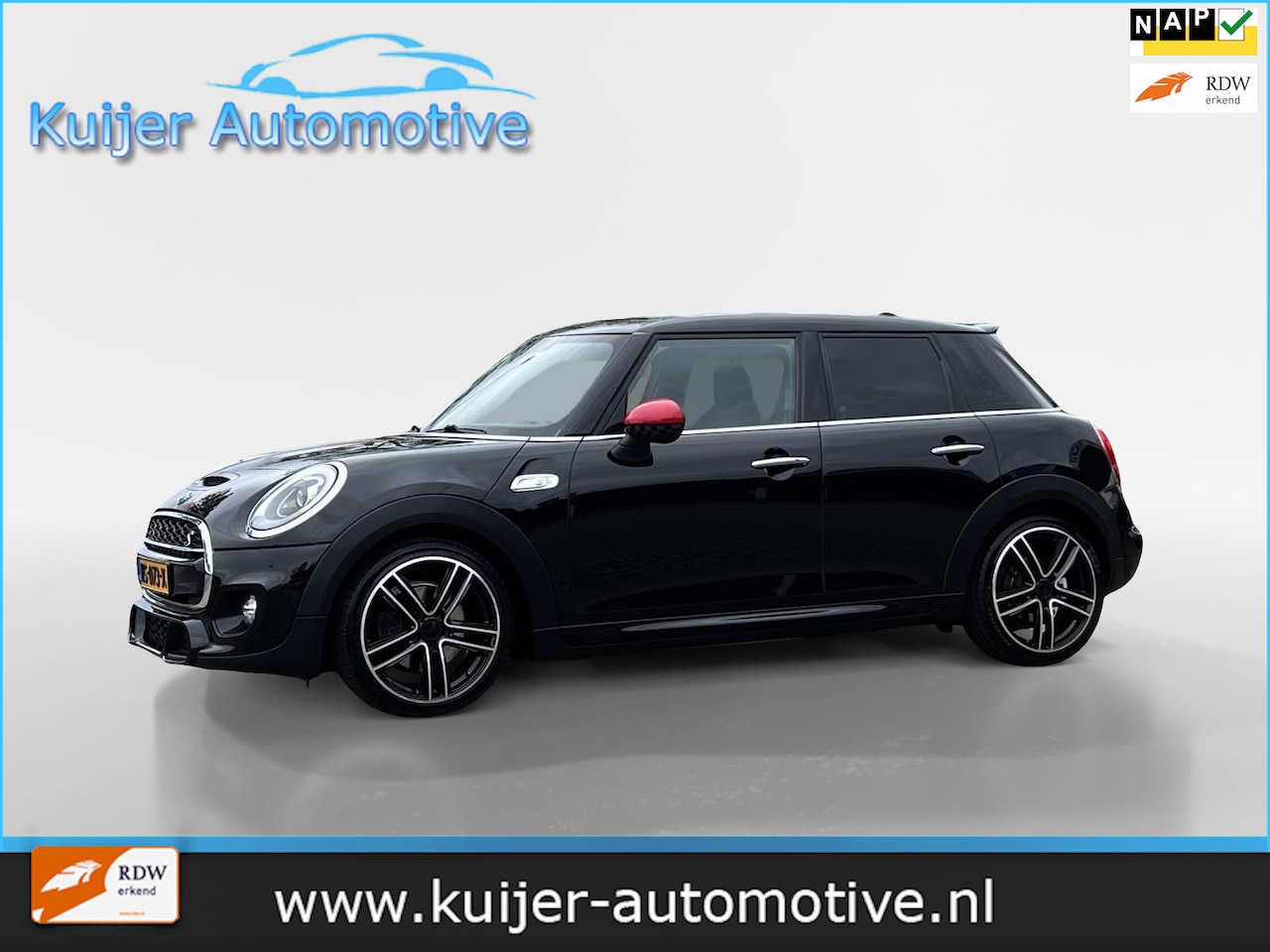 MINI Cooper S - Mini 2.0 Serious Business JCW Automaat - AutoWereld.nl