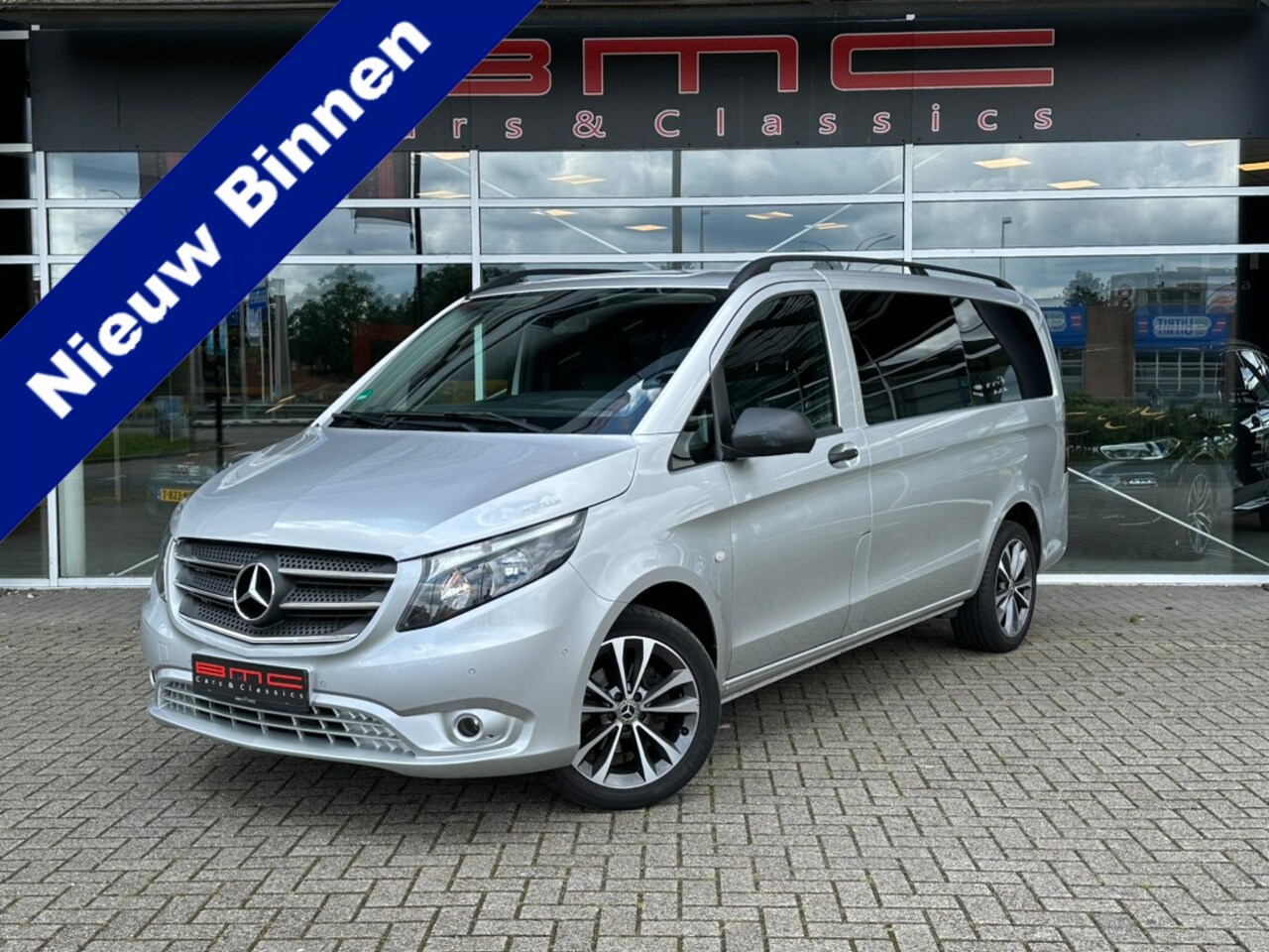 Mercedes-Benz Vito - 114 CDI 2.1 Lang Camera Navigatie PDC Stoelverwarming 18 inch - AutoWereld.nl