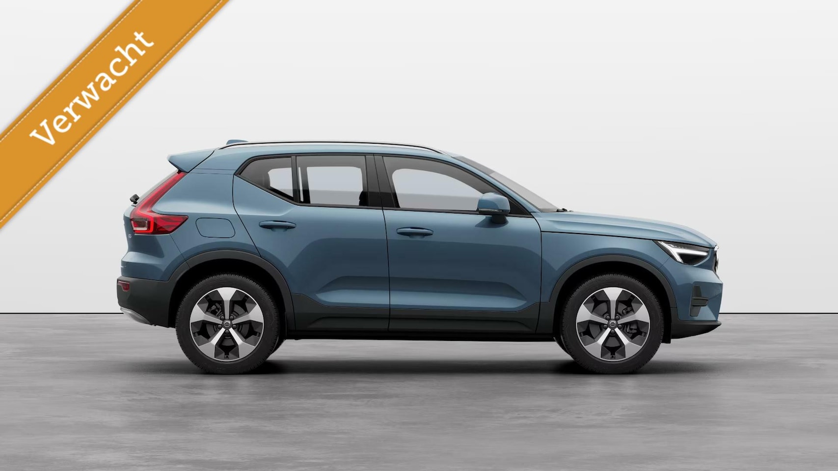 Volvo XC40 - B3 Core | Winterpack | LED ''Thors Hammer'' Koplampen | 19'' LM Velgen | Achteruitrijcamer - AutoWereld.nl