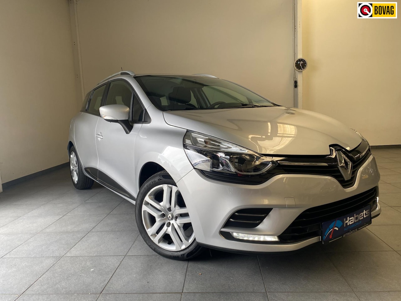 Renault Clio Estate - 0.9 TCe - Navi - Cruise - 51800km! - AutoWereld.nl