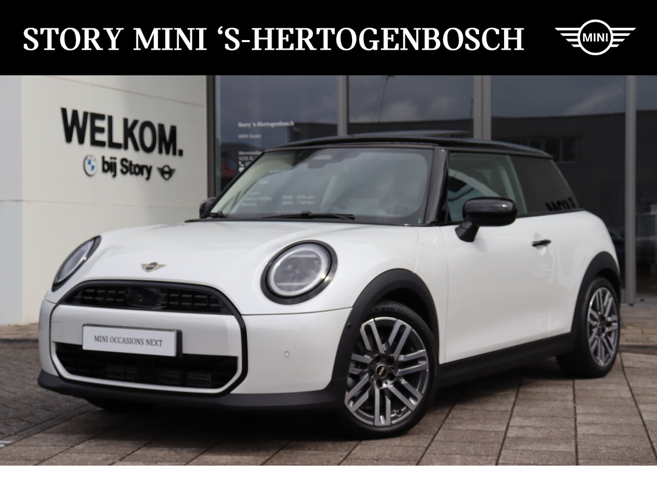 MINI Cooper - Hatchback C Classic Automaat / Panoramadak / Head-Up / LED / Parking Assistant / Comfort A - AutoWereld.nl