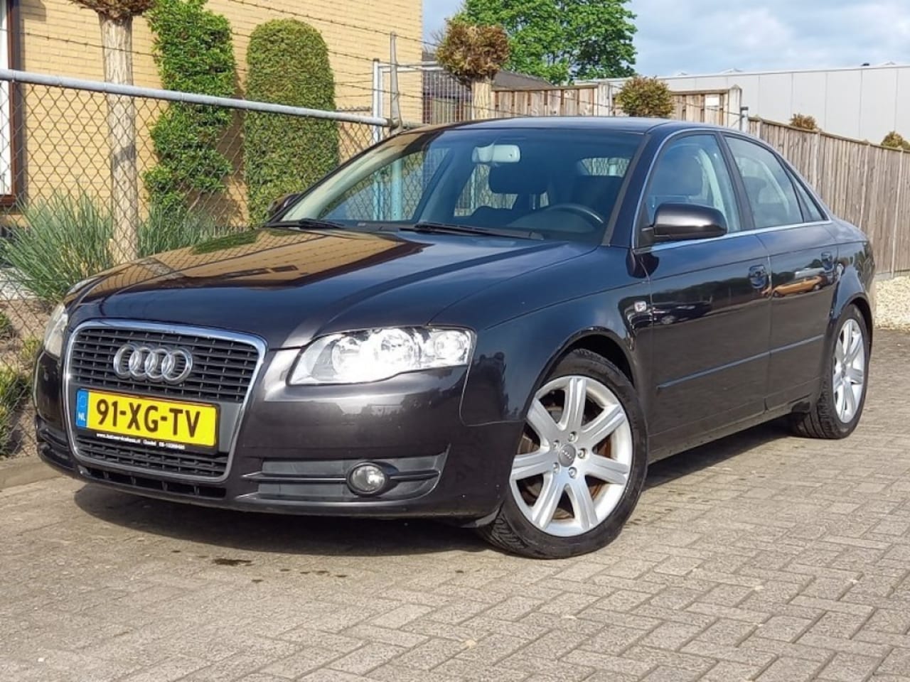 Audi A4 Limousine - Limousine 1.6 Advance / Clima / Trekhaak / NAP - AutoWereld.nl