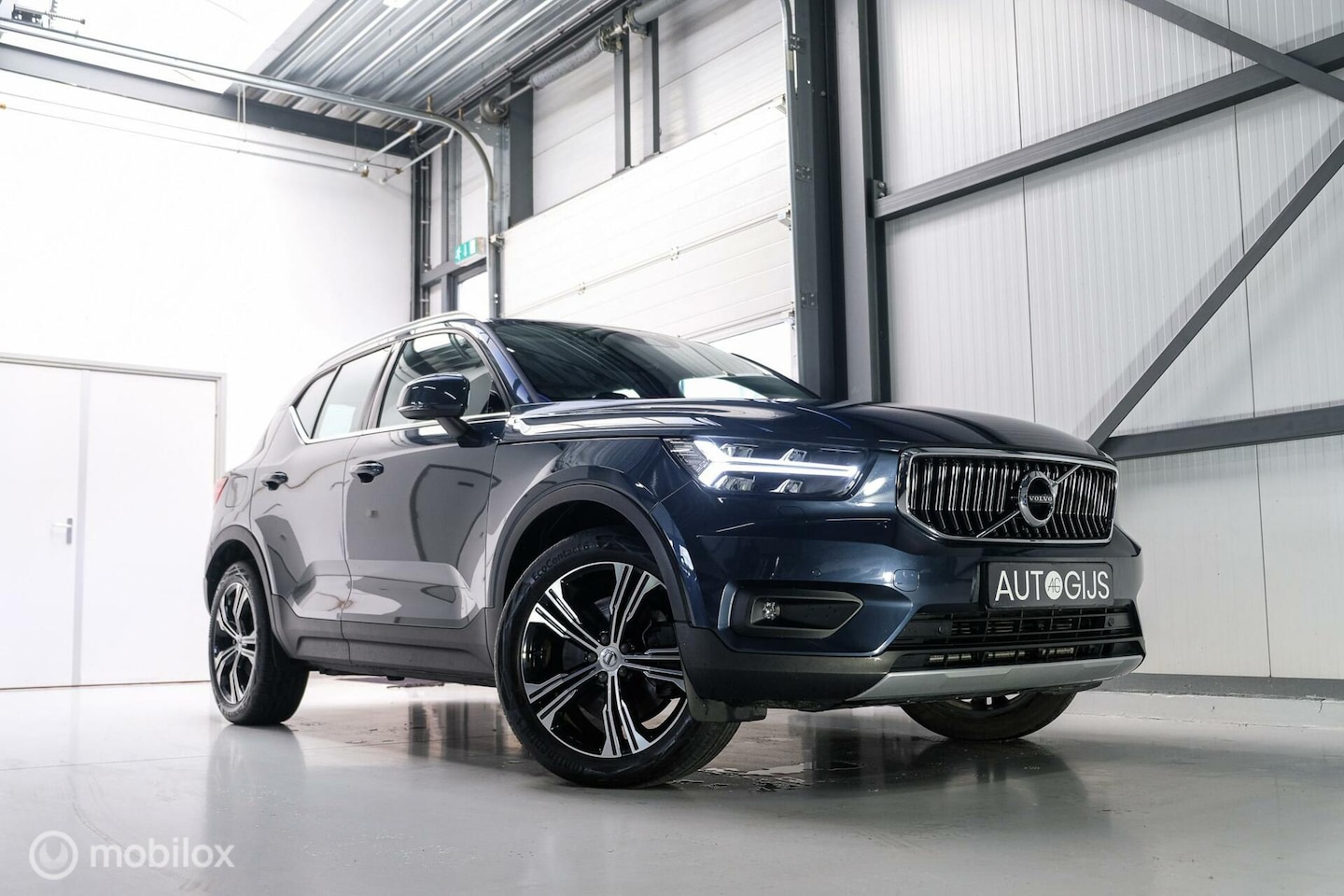 Volvo XC40 - 1.5 T5 Twin Engine Inscription 262 pk | Leder | Premium audio | BTW | - AutoWereld.nl