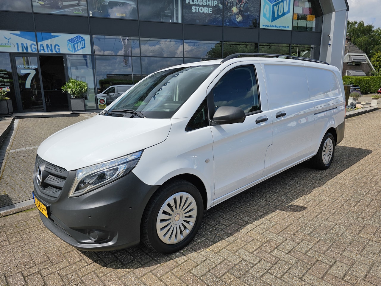 Mercedes-Benz Vito - 114 CDI Extra Lang Automaat * Links en Rechts Schuifdeur * LED * - AutoWereld.nl