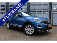 Volkswagen T-Roc - 1.5 TSI Sport Xenon Led Virtual cockpit Navi T-haak 150pk