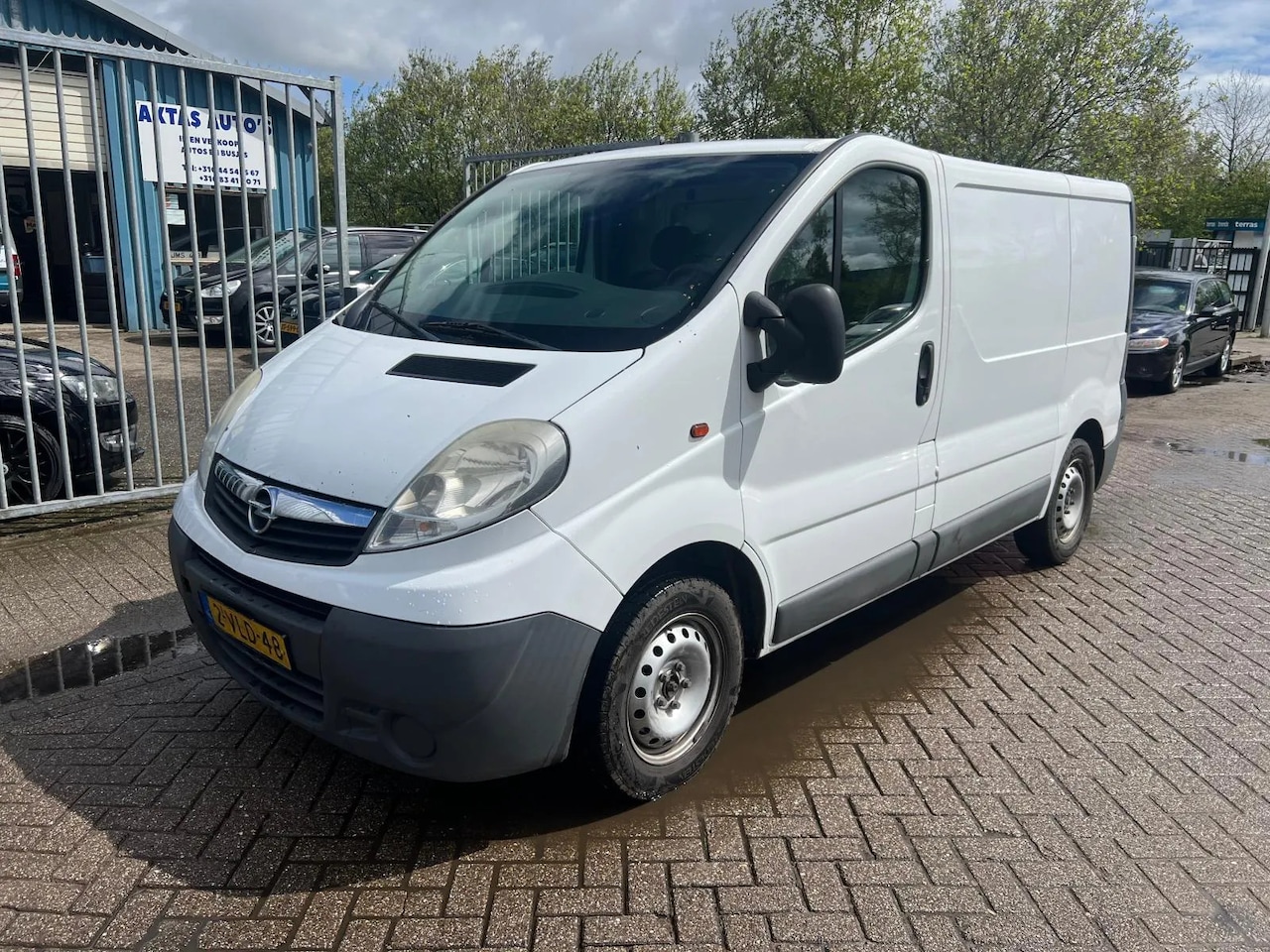 Opel Vivaro - 2.0 CDTI 2011 Airco - AutoWereld.nl