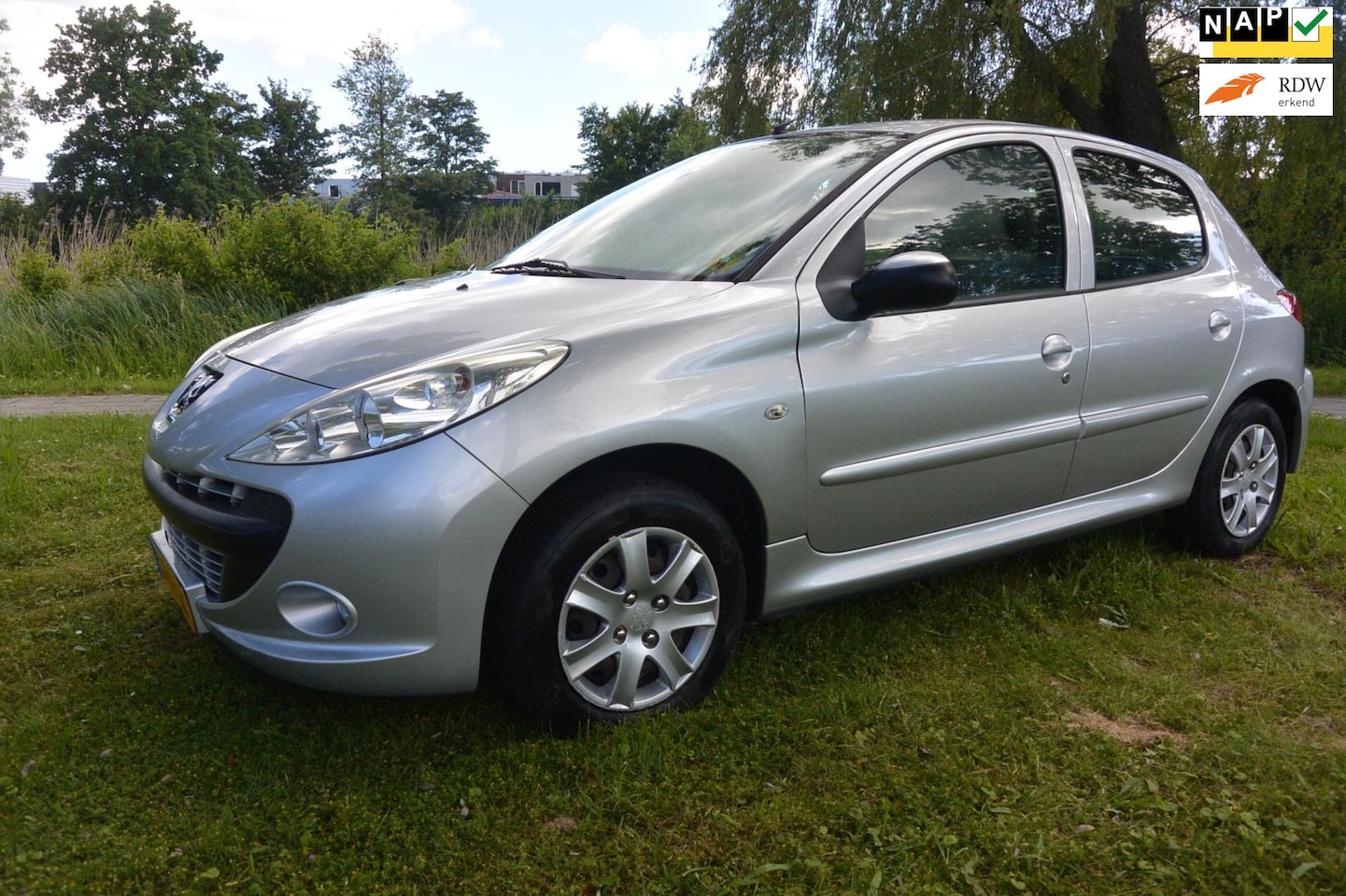 Peugeot 206 - 1.4 XS*5deurs*airco*cruise*nieuwe koppeling - AutoWereld.nl