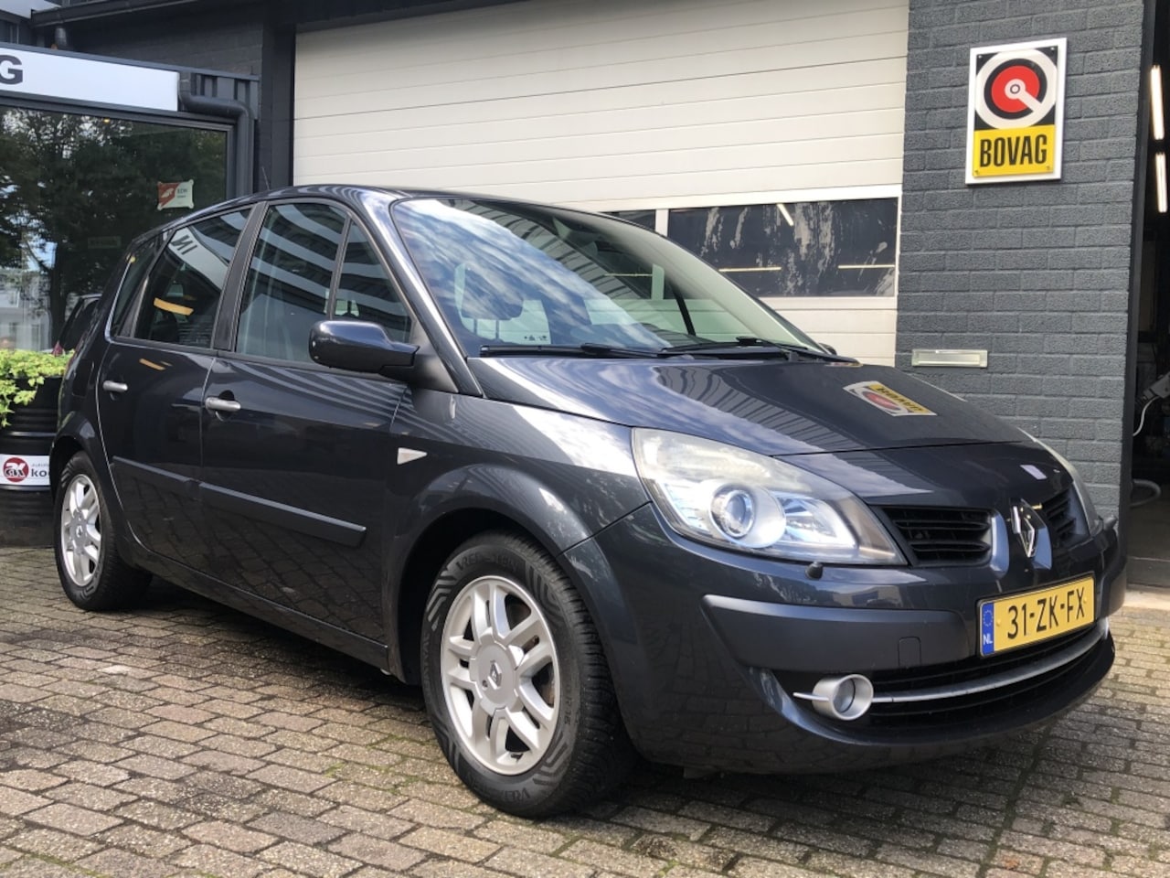 Renault Scénic - 2.0-16V Tech Line 2.0-16V Tech Line - AutoWereld.nl