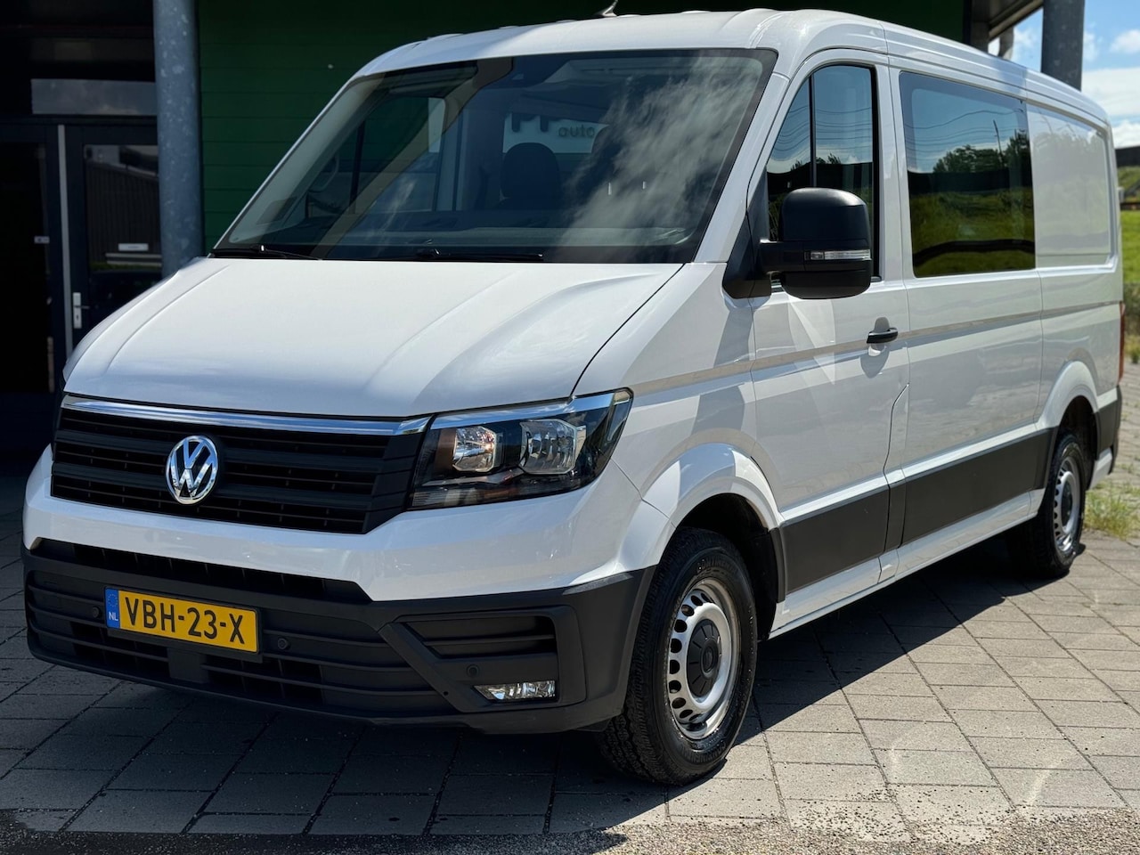 Volkswagen Crafter - 35 2.0 TDI L3H2 DC Comfortline / CruiseControl / - AutoWereld.nl