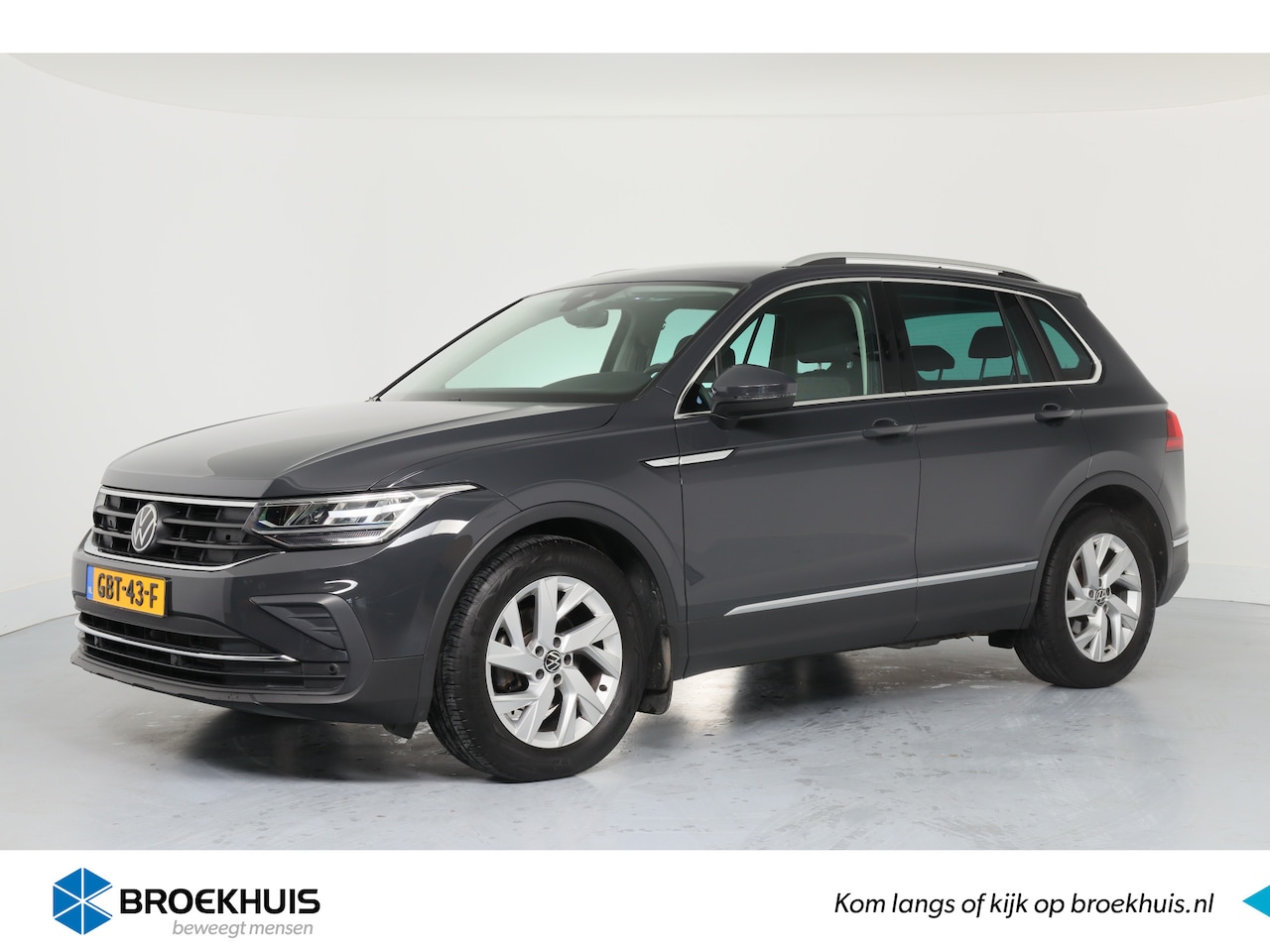 Volkswagen Tiguan - 1.5 TSI Elegance | Automaat! | LED | Camera | Cruise Adaptive | Stuur/ Stoelverwarming | C - AutoWereld.nl