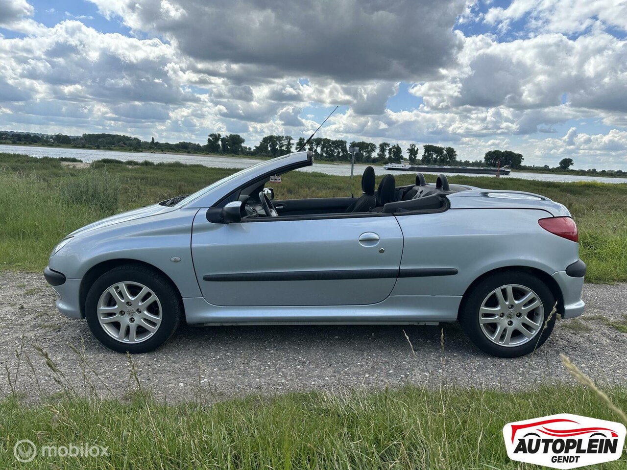 Peugeot 206 CC - 1.6-16V TOPSTAAT!! - AutoWereld.nl