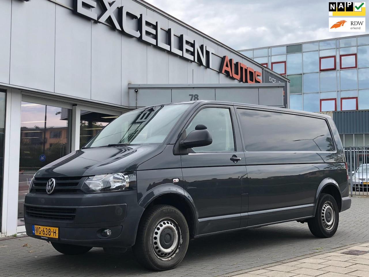 Volkswagen Transporter - 2.0 TDI L2H2 BM 2.0 TDI L2H2 BM - Airco - AutoWereld.nl