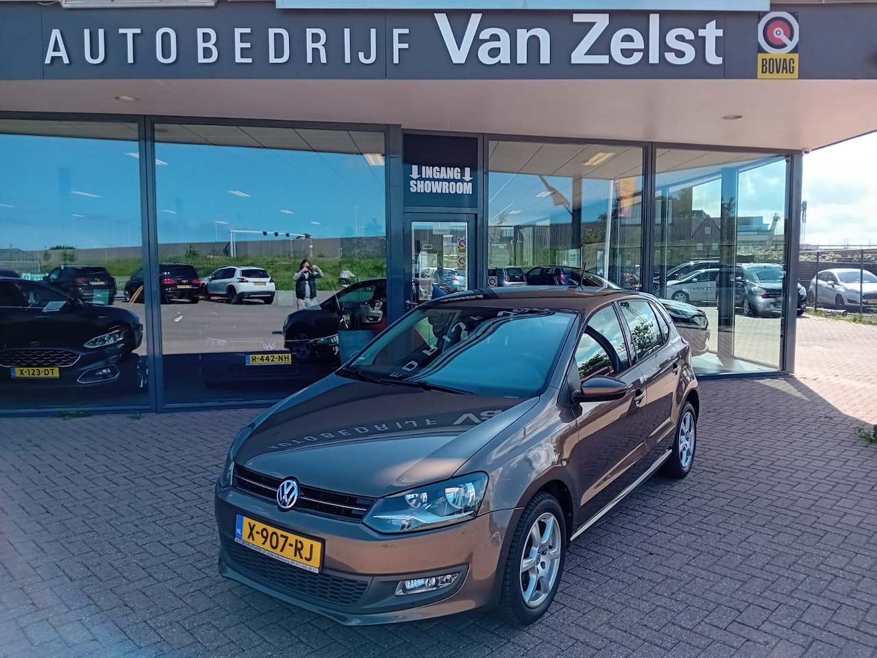 Volkswagen Polo - 1.2 TSI Comfortline 1.2 TSI Comfortline, Airco, Multimedia systeem, Parkeersensoren, Cruise control, Elektrisc - AutoWereld.nl