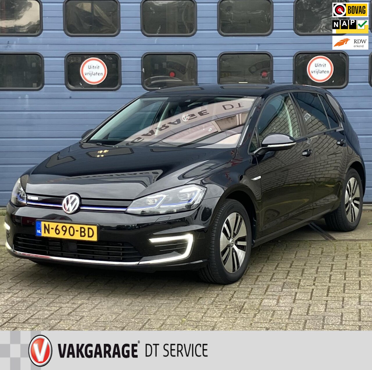 Volkswagen e-Golf - E-DITION|Pdc, Bluetooth, Navi, Camera - AutoWereld.nl