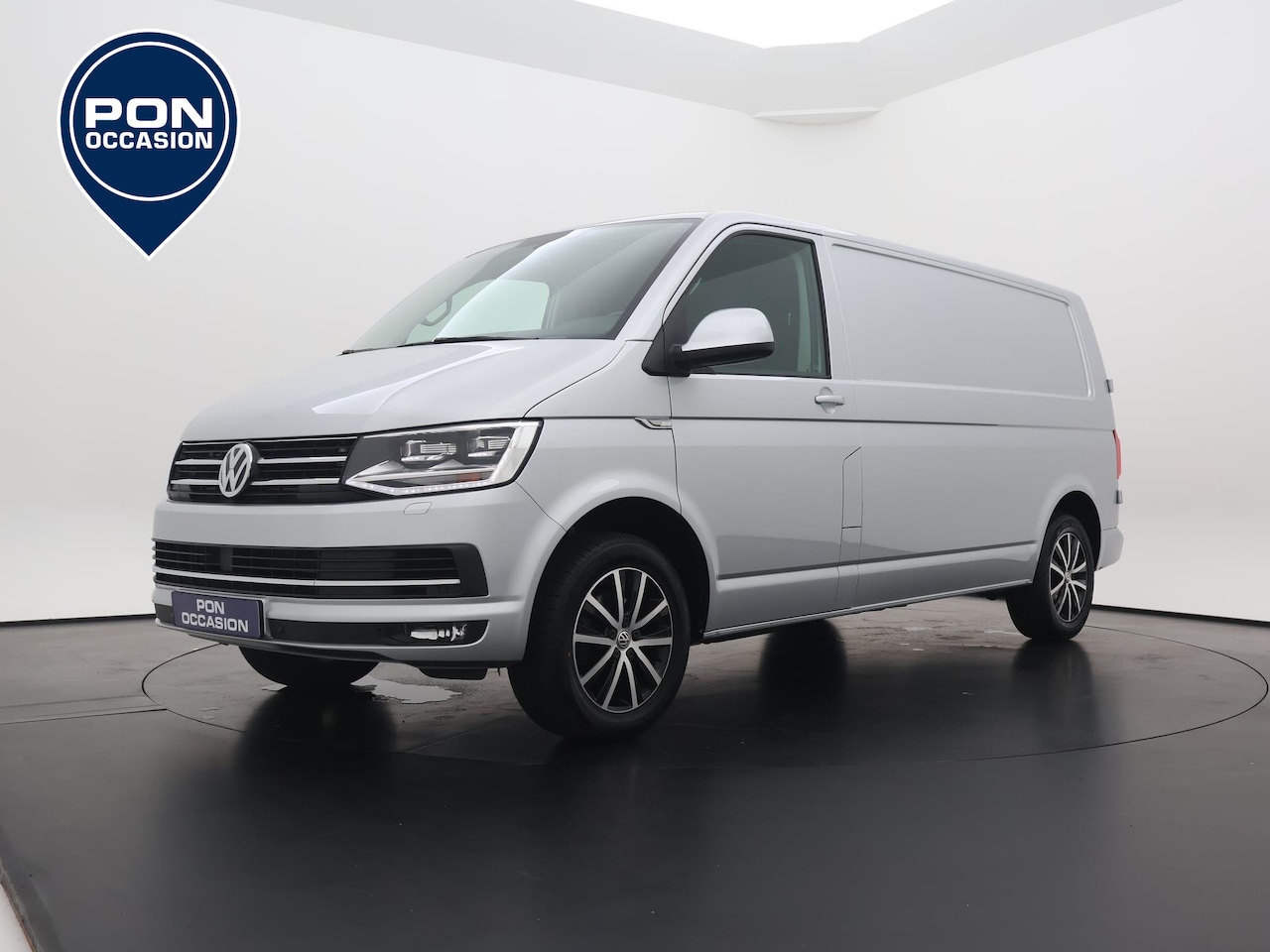 Volkswagen Transporter - 2.0 TDI L2H1 Highline Excecutive 150 PK / Airco / Navigatie / Cruise control / Discovermed - AutoWereld.nl