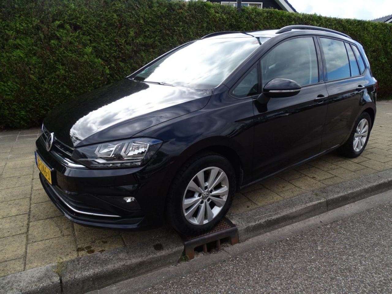 Volkswagen Golf Sportsvan - Sportsvan 1.0 TSI HIGHLINE ED-Navi-carplay-Led-Media-Cam-Pdc - AutoWereld.nl