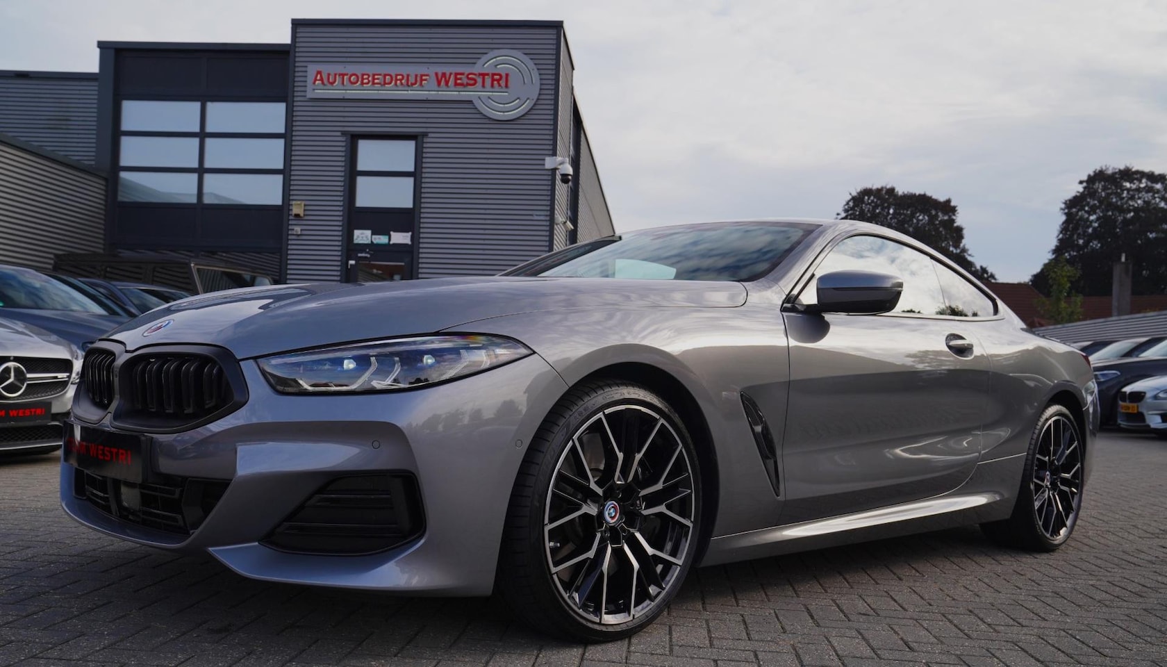 BMW 8-serie - 840i xDrive High Executive M-pakket | Carbon | 2023 Navi | Adaptieve cruise | Head up disp - AutoWereld.nl