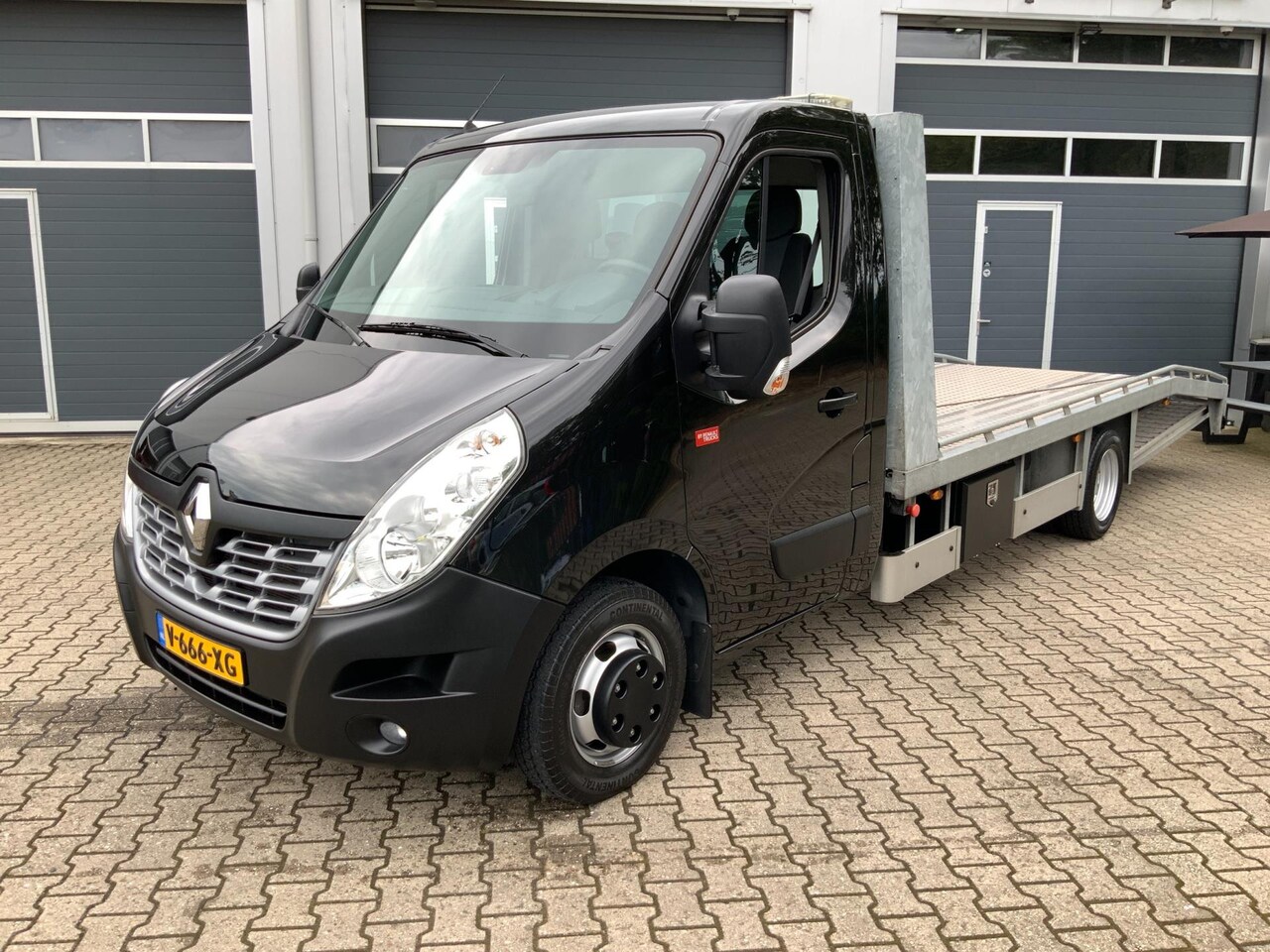 Renault Master - T35 2.3 dCi L4 Oprijwagen 163PK - AutoWereld.nl