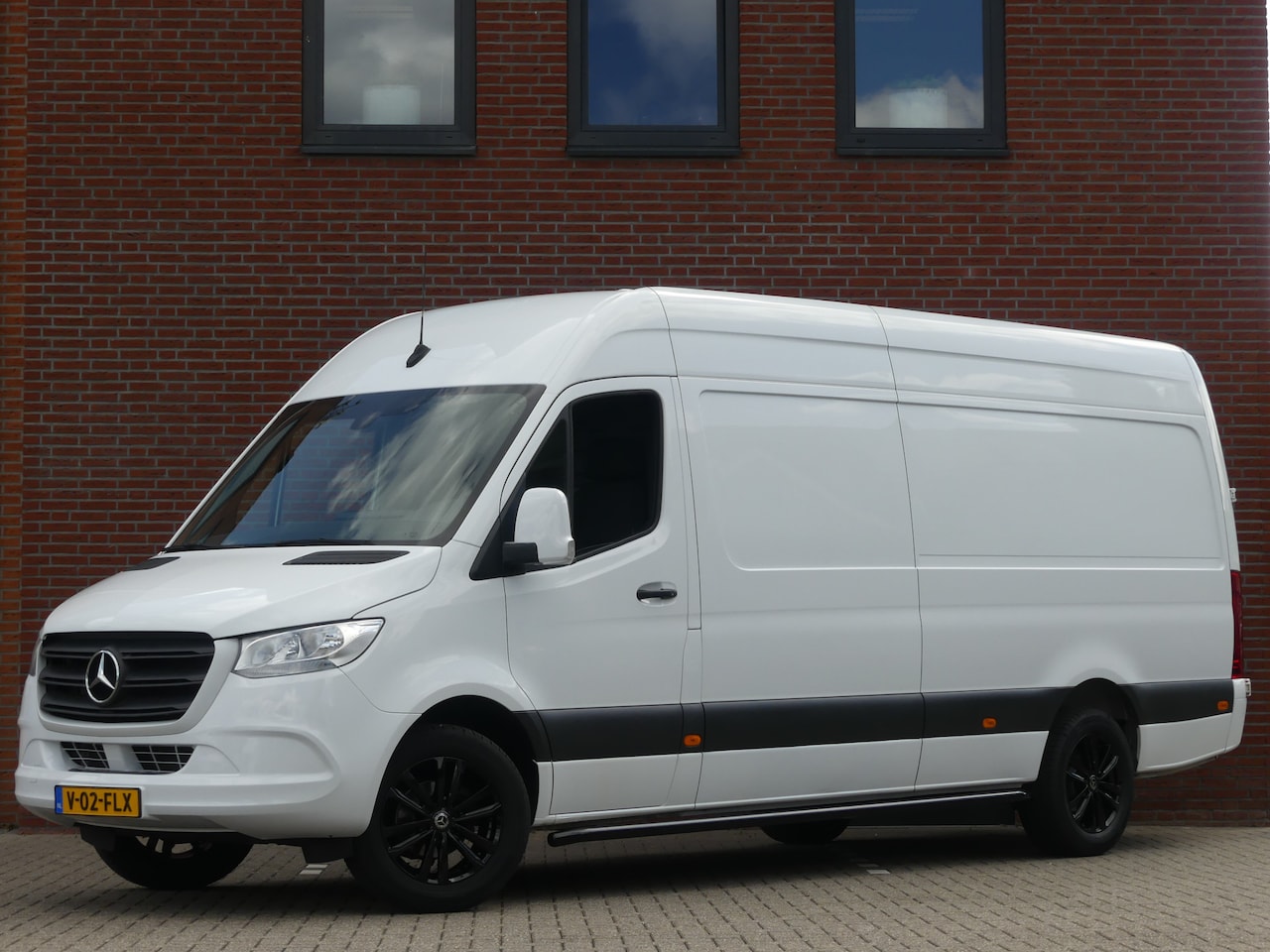 Mercedes-Benz Sprinter - 317 CDI L3H2 Automaat Camera/Airco/Cruise control - AutoWereld.nl