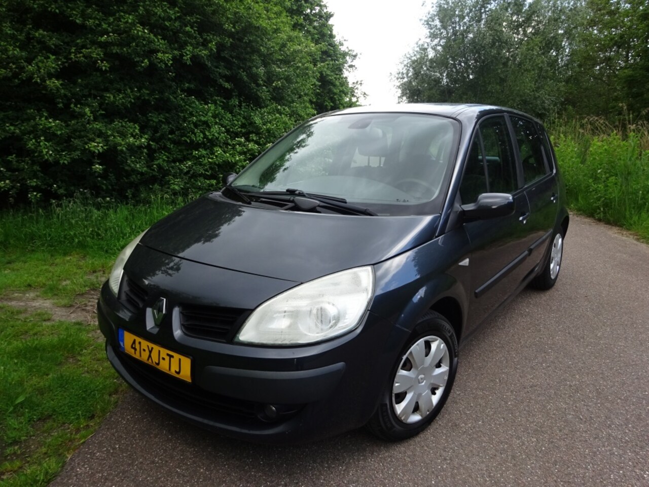 Renault Scénic - 1.6-16V Business L. - AutoWereld.nl