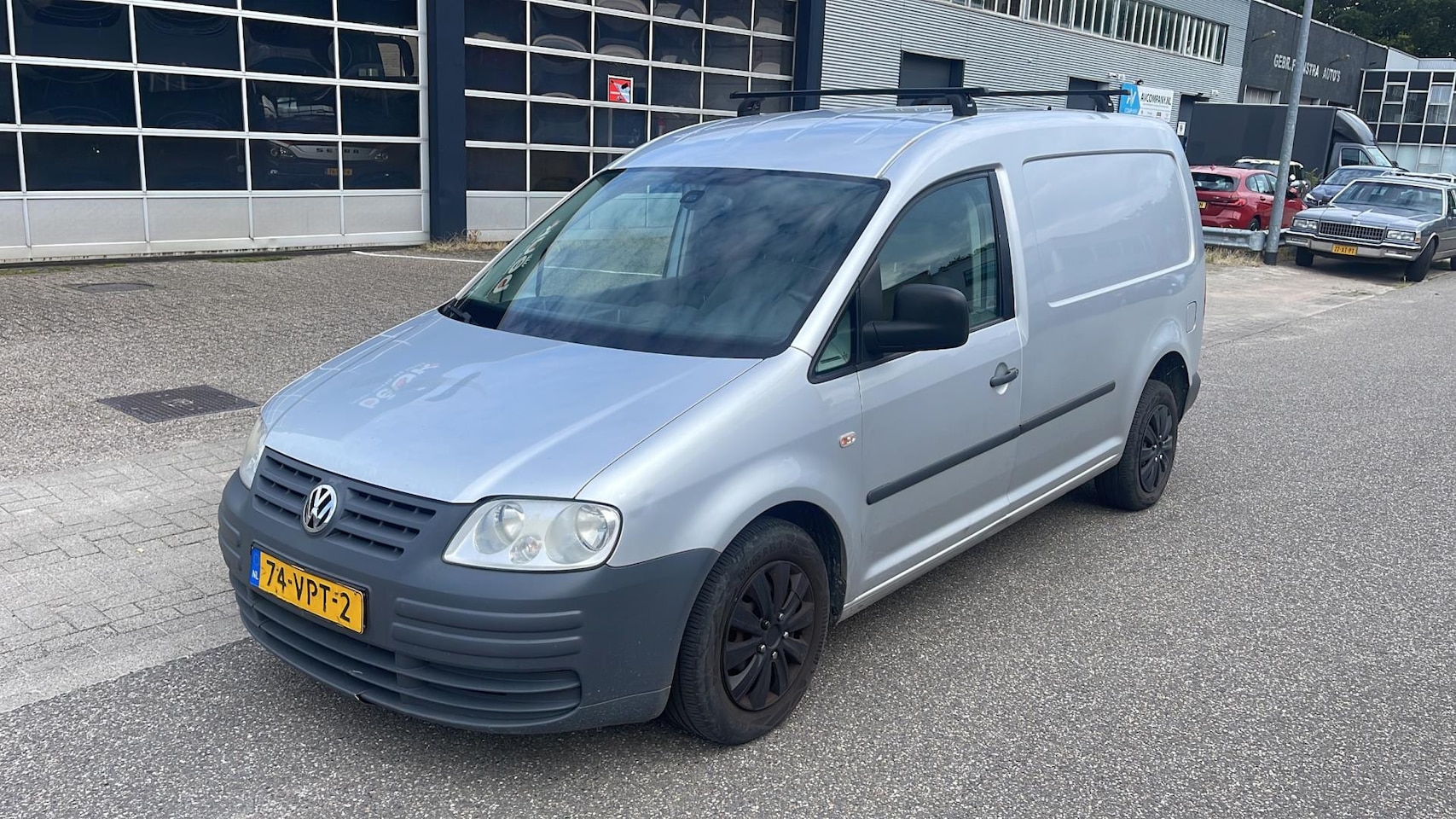 Volkswagen Caddy Maxi - 1.9 TDI 211.000 Nap Zilver 2008 - AutoWereld.nl