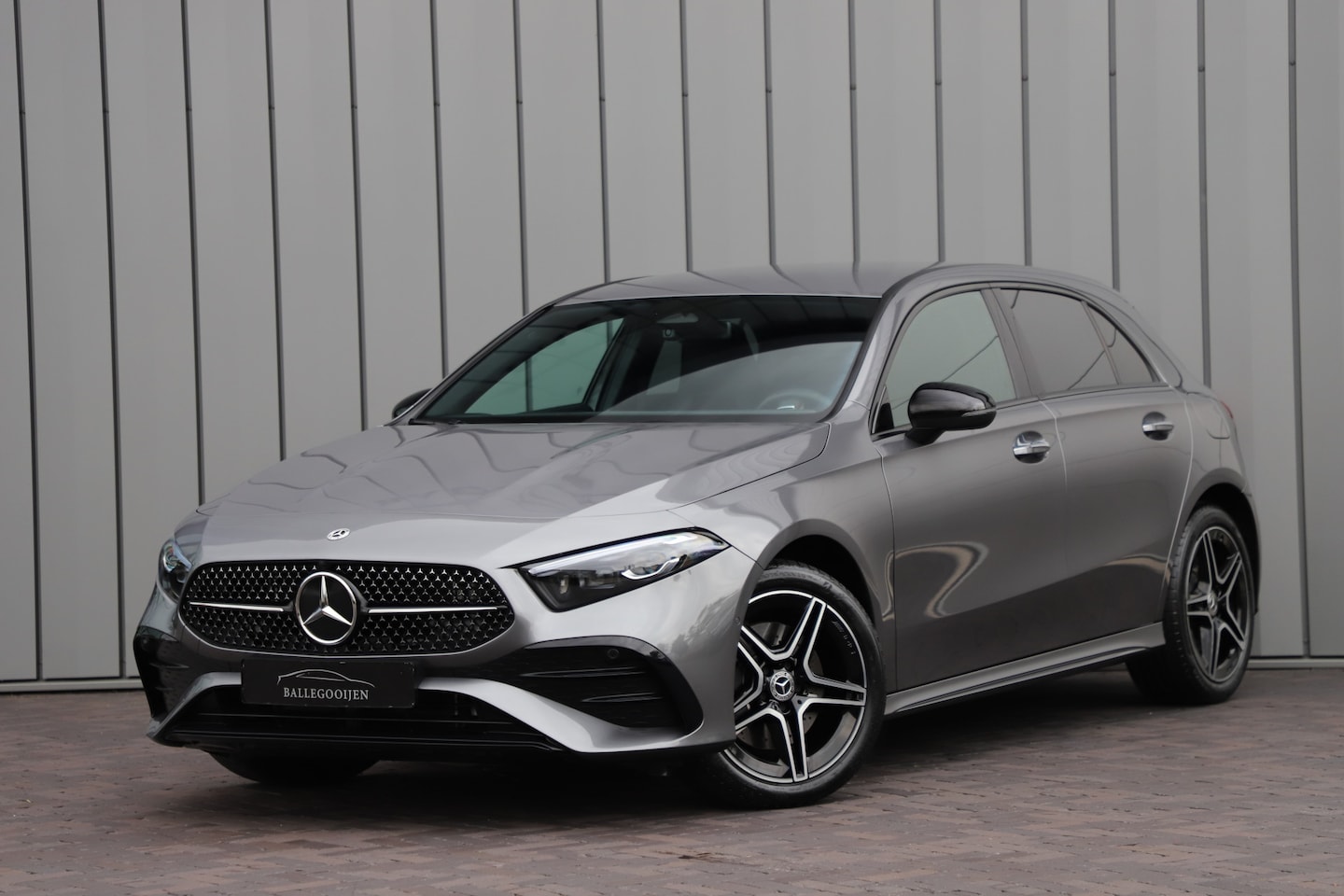 Mercedes-Benz A-klasse - 250 e AMG | Aut8 | 218PK | Sfeerverlichting | Keyles-go | Multi-beam | Widescreen | Faceli - AutoWereld.nl