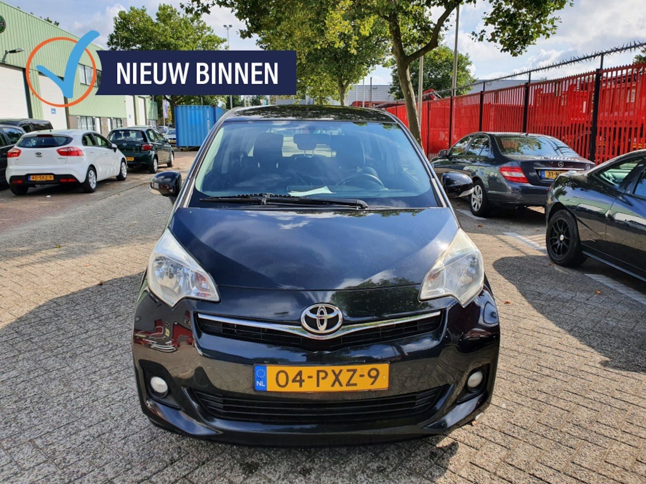 Toyota Verso S - 1.3 VVT-i Aspiration 1.3 VVT-i Aspiration - AutoWereld.nl