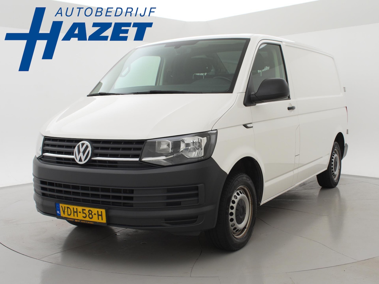 Volkswagen Transporter - 2.0 TDI 150 PK DSG AUT. + APPLE CARPLAY / NAVIGATIE / DAB+ - AutoWereld.nl