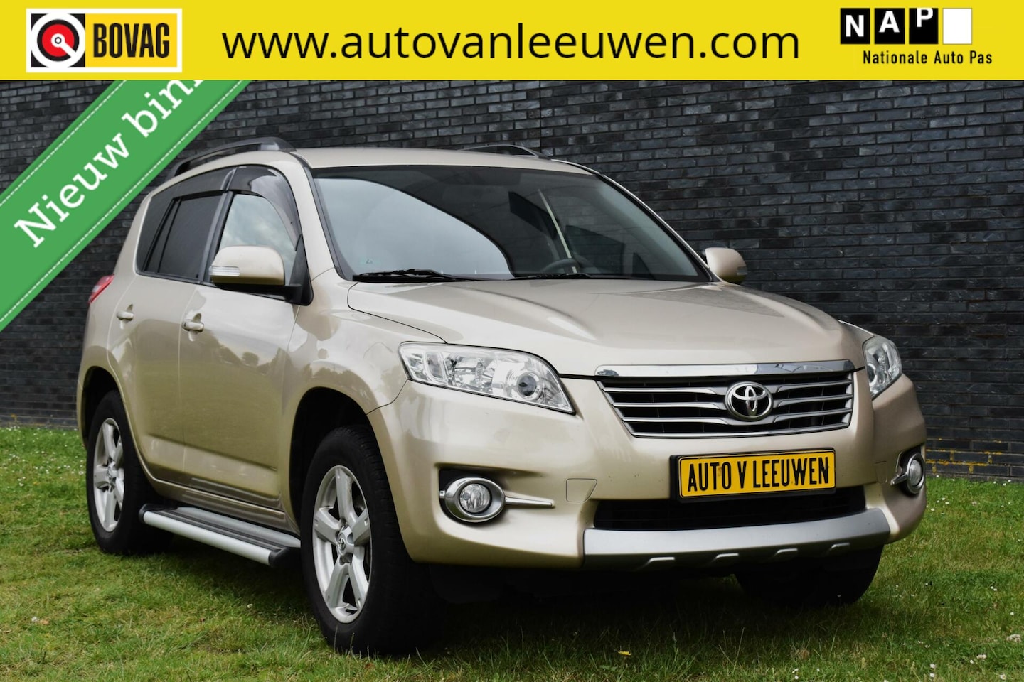 Toyota RAV4 - 2.0 VVTi Executive Business 4WD LPG! 1500KG Trekgewicht! NAVI/CAMERA/ETC.! - AutoWereld.nl