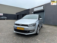 Volkswagen Polo - 1.2 TSI Highline Airco Cruise Navi 6Bak LM-Wielen Trekhaak APK NAP