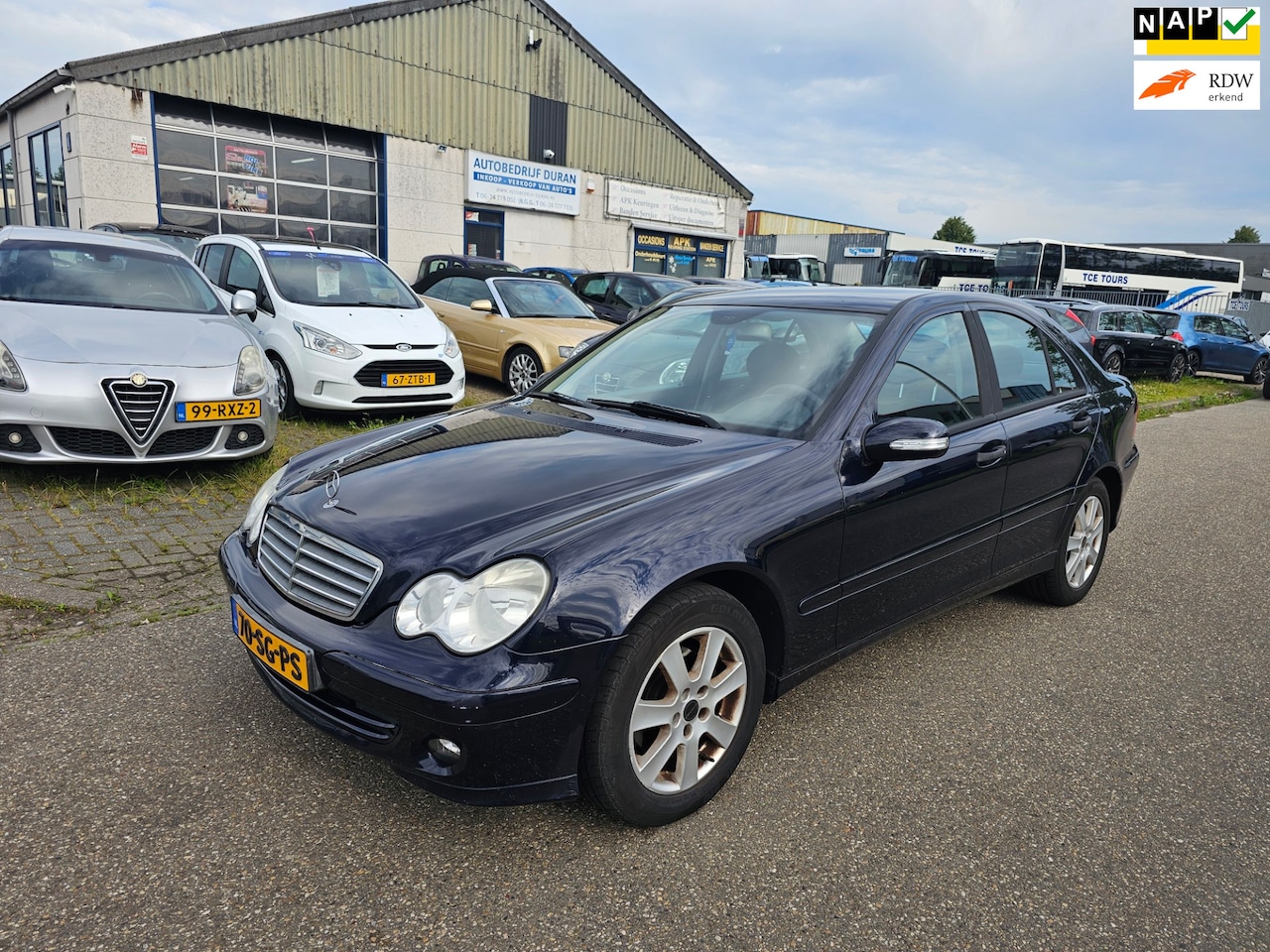 Mercedes-Benz C-klasse - 200 CDI Classic NAV.+ Airco Bj:2006 NAP! - AutoWereld.nl