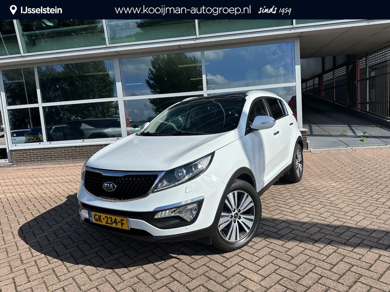 Kia Sportage 2.0 ExecutiveLine AUTOMAAT PANO 2015 Benzine Occasion te koop op AutoWereld.nl
