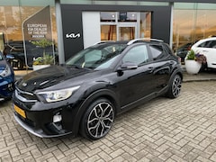 Kia Stonic - 1.0 T-GDi DynamicLine LED // Key-less// Navi+Camera // 18inch