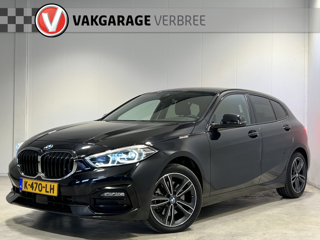 BMW 1-serie - 118i Executive Edition | Navigatie/Android/Apple Carplay | LM Velgen 17" | Getint Glas Ach - AutoWereld.nl