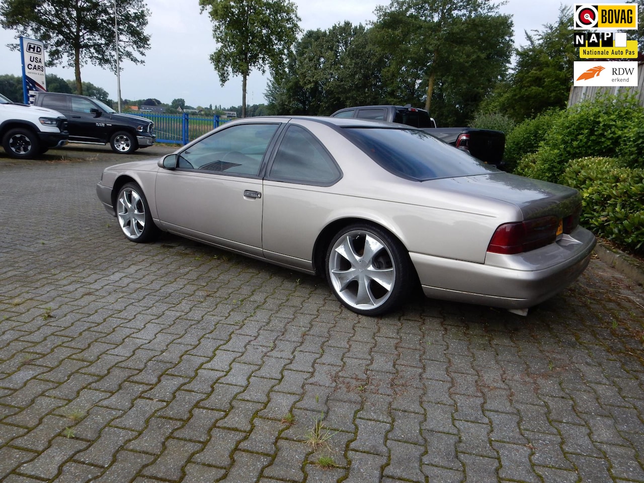 Ford Thunderbird - USA 4.6 V8 LX Aut. Low Air Ride Suspension - AutoWereld.nl