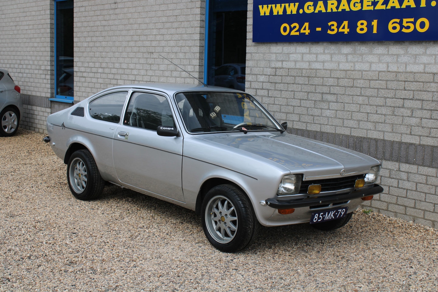 Opel Kadett - 1.2S de Luxe Coupe - AutoWereld.nl