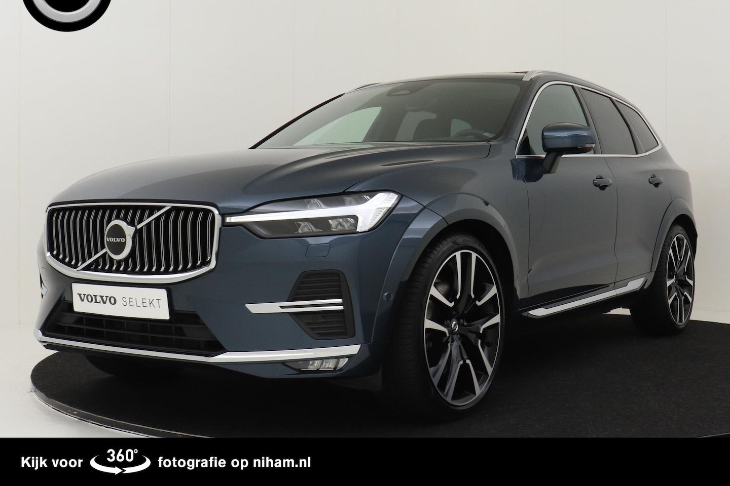 Volvo XC60 - B5 ULTIMATE BRIGHT -PANO.DAK|B&W-AUDIO|AIR.SUSPENSION|22"|HEAD-UP DISP. - AutoWereld.nl