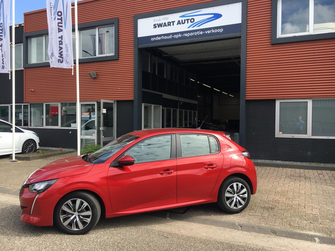 Peugeot 208 - 1.2 PureTech Blue Lease Active | Apple CAR Play/Endroid Auto | Bluetooth | Climate Control - AutoWereld.nl