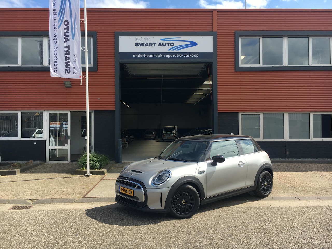 MINI Mini-Electric - Camden Edition 33 kWh 184 PK | AC/DC Snel laden | Cruise Controle | Climate Controle | App - AutoWereld.nl