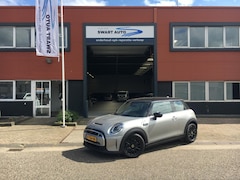 MINI Mini-Electric - Camden Edition 33 kWh 184 PK | AC/DC Snel laden | Cruise Controle | Climate Controle | App