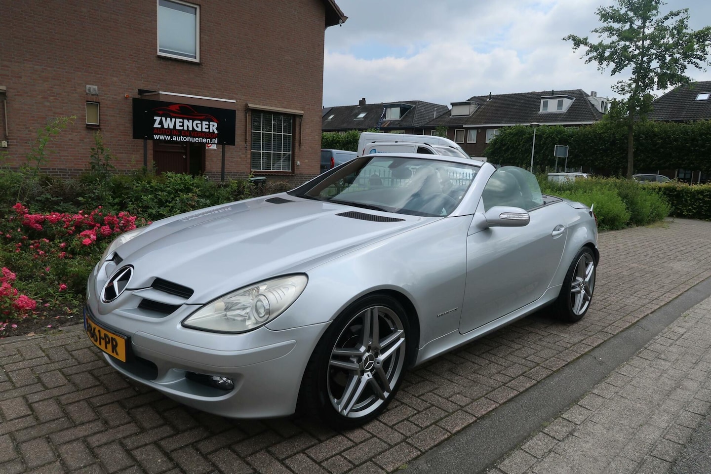 Mercedes-Benz SLK-klasse - 200 K. AUT F-1|CARPLAY|AIRSCARF|BLUE-TOOTH|AIRCO|STOELVERWARMING|LEDER - AutoWereld.nl