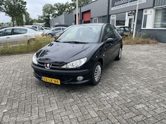 Peugeot 206 - 1.4 Premium Leder Nieuwe APK