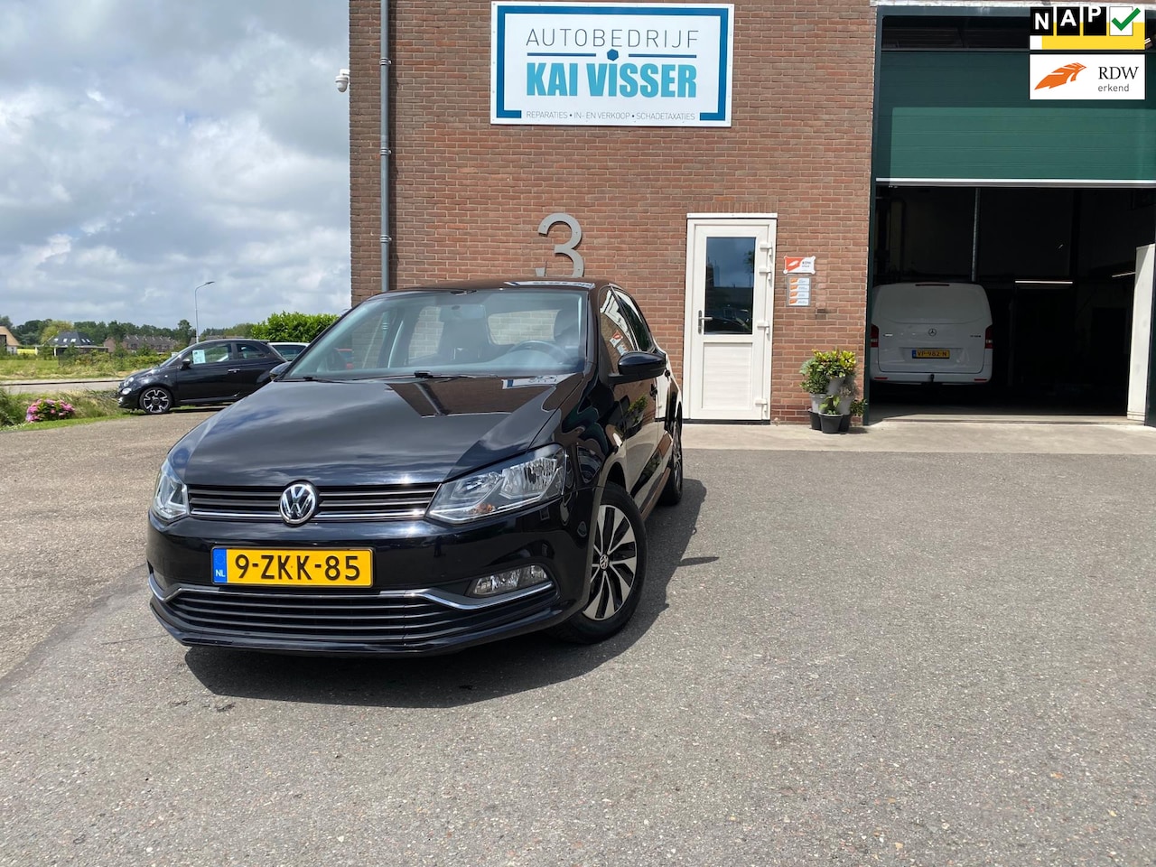 Volkswagen Polo - 1.2 TSI Comfortline / 86dkm / Cruise / Lm-velgen - AutoWereld.nl