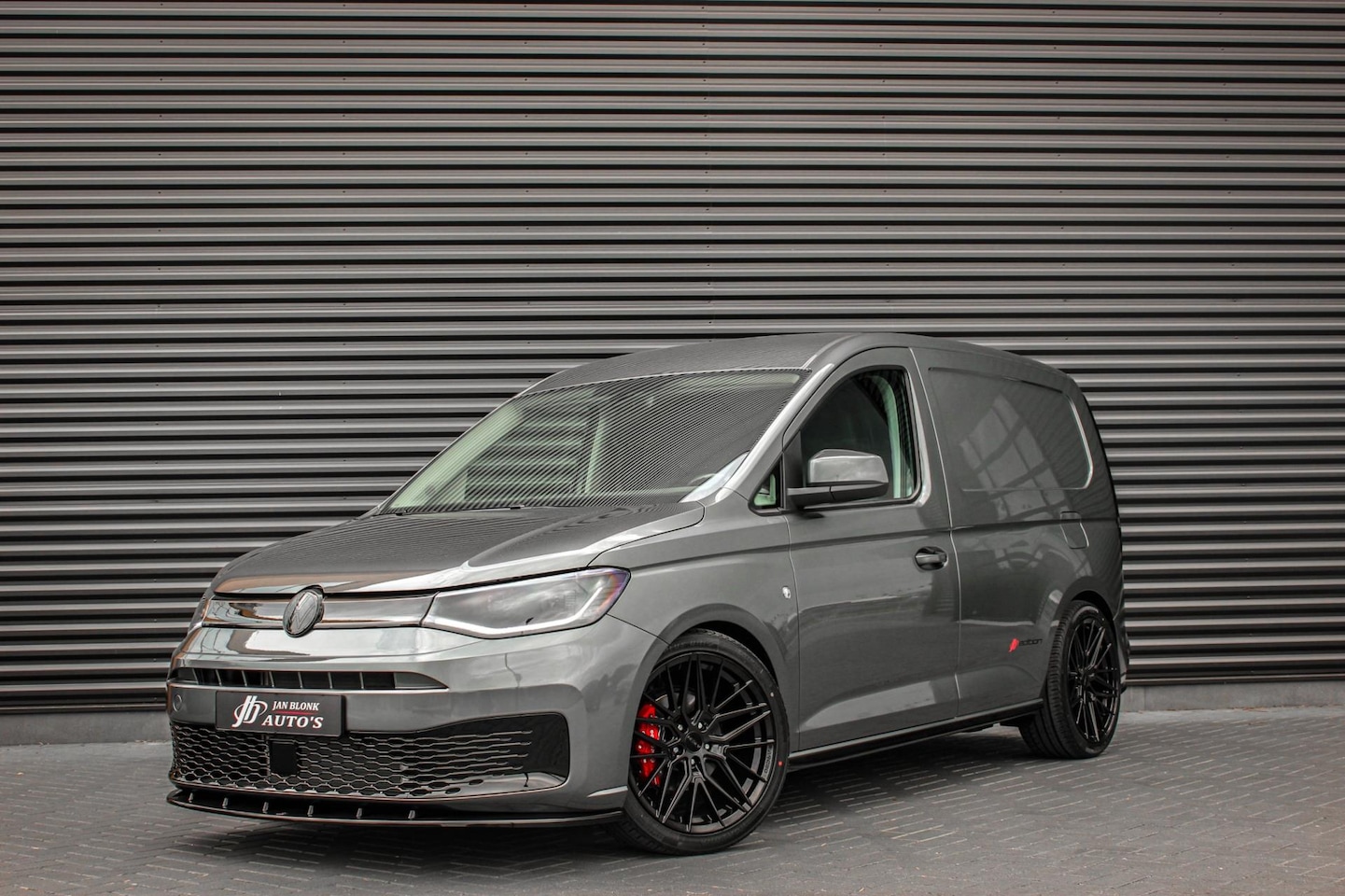 Volkswagen Caddy Cargo - 2.0 TDI LED / XENON KOPLAMPEN / APPLE CARPLAY / JB- EDITION / LEDEREN BEKLEDING / MAXTRON - AutoWereld.nl